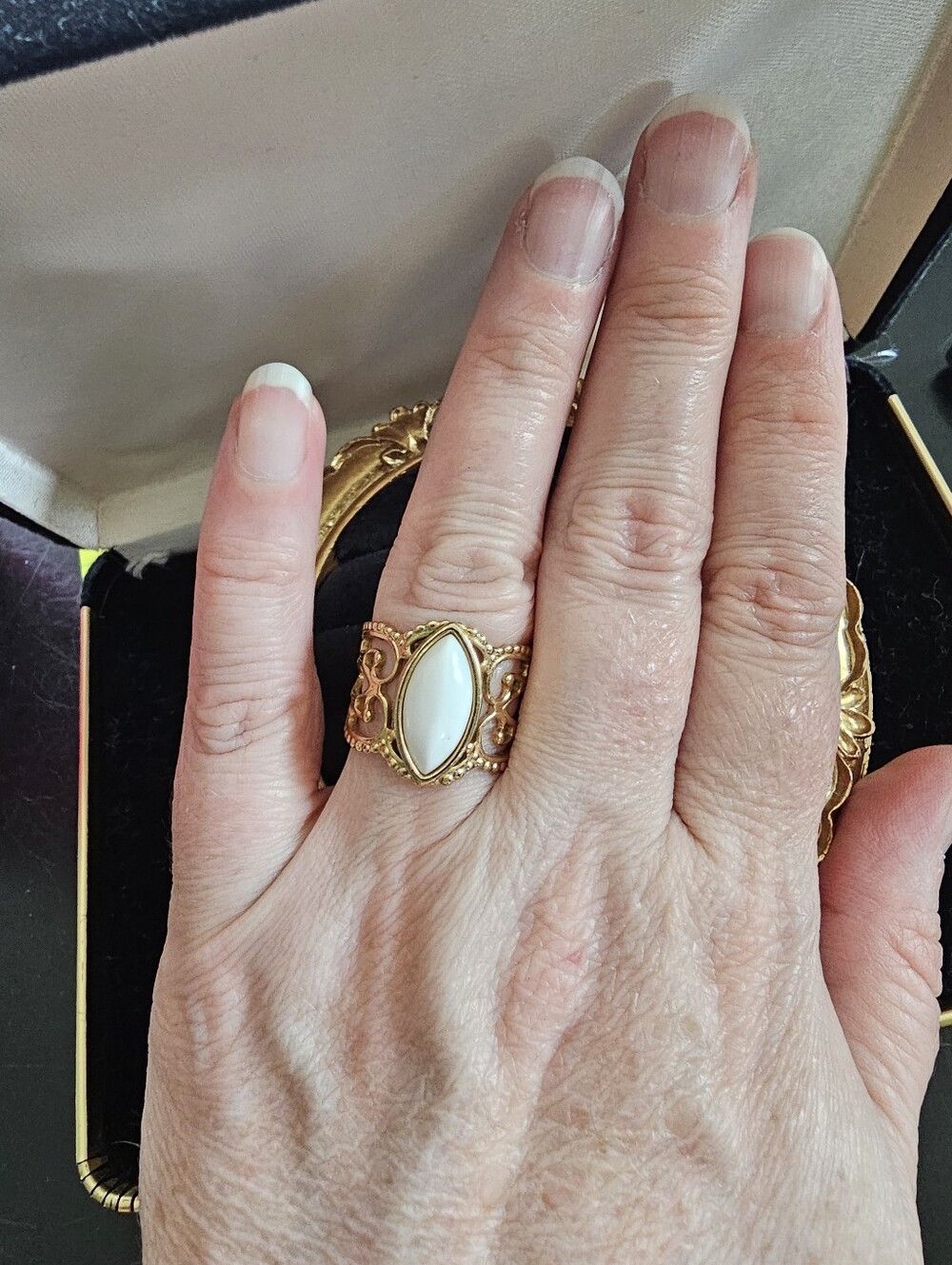 Vintage Sarah Conventry Ring - Picture 2 of 5